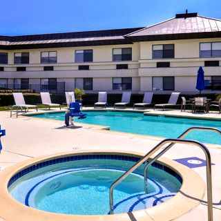 holiday Inn 04